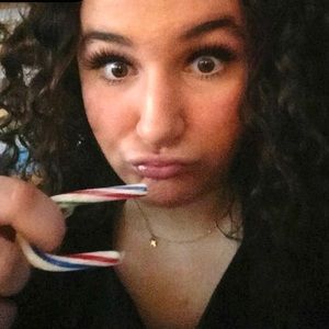 Meet your Posher, Macy